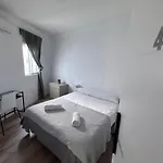 Md *